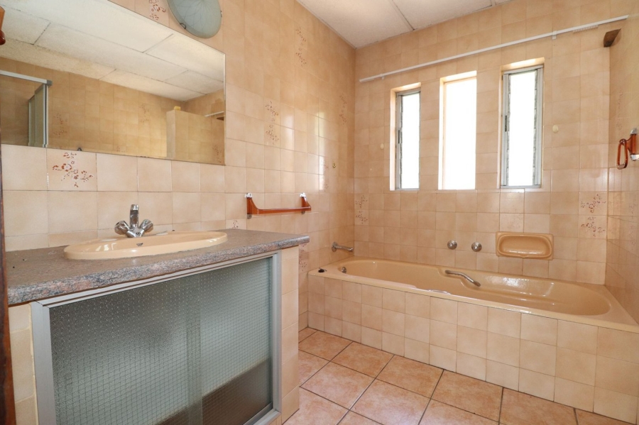 To Let 3 Bedroom Property for Rent in Irene Park North West